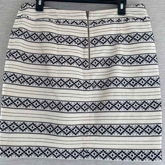 LUCY AND LAUREL LINED SKIRT - Picture 4 of 4